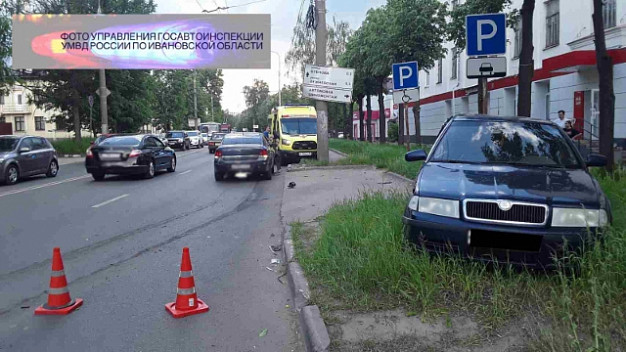 В Иванове в ДТП с двумя иномарками пострадали девочки двух и четырех лет